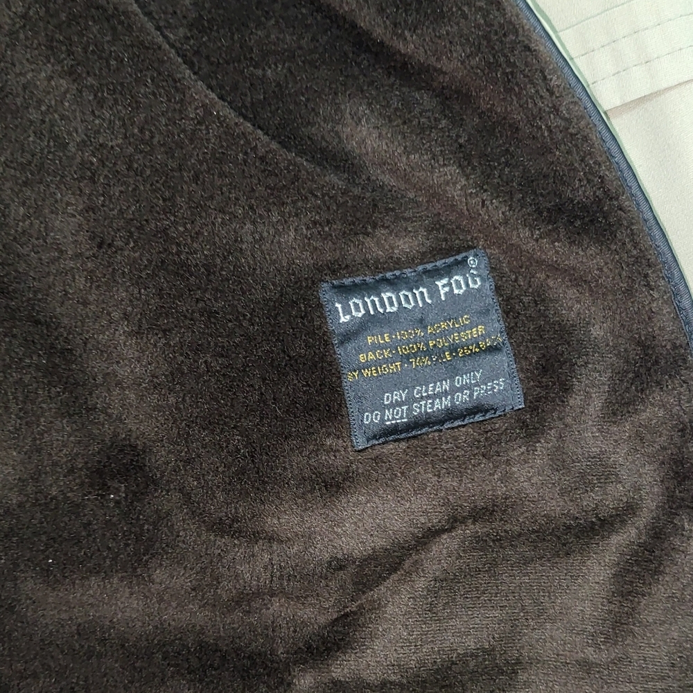 Vintage London Fog Classic Lined Trench Coat - Picture 8 of 9